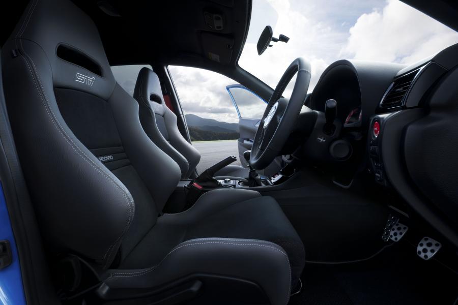  Subaru Impreza WRX STi S206 2012 года  (фото 20 из 39)